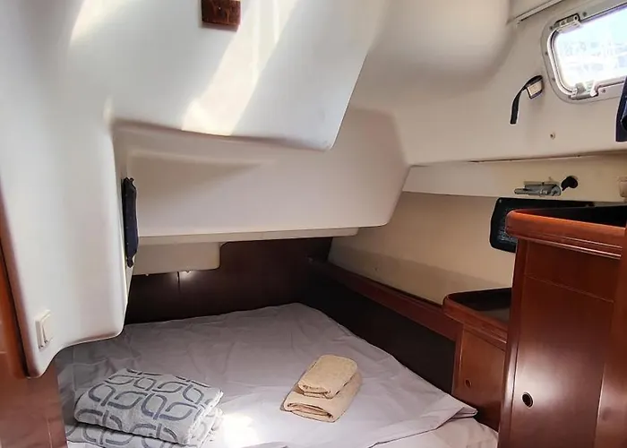 보트호텔 Yacht Oceanis Clipper